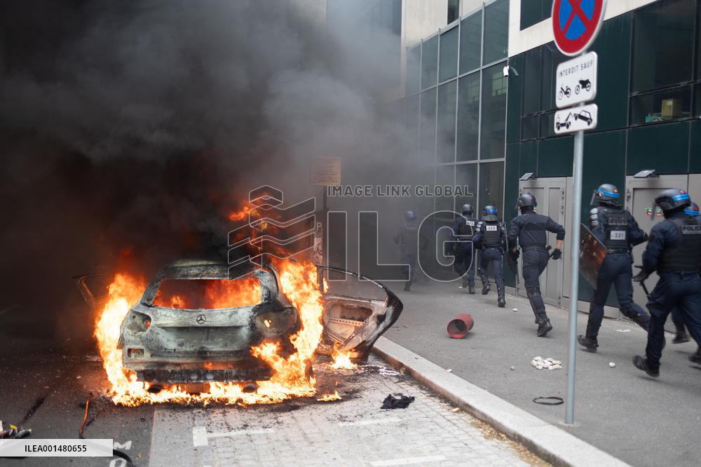 Protesters clash with police after the commemoration march for Nahel - Nanterre