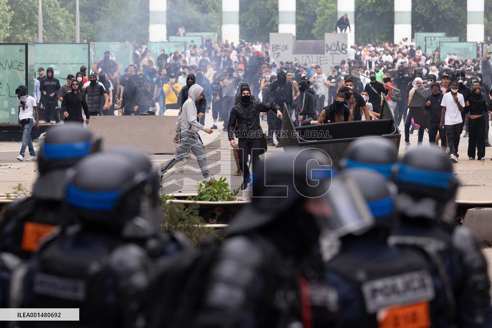 Protesters clash with police after the commemoration march for Nahel - Nanterre