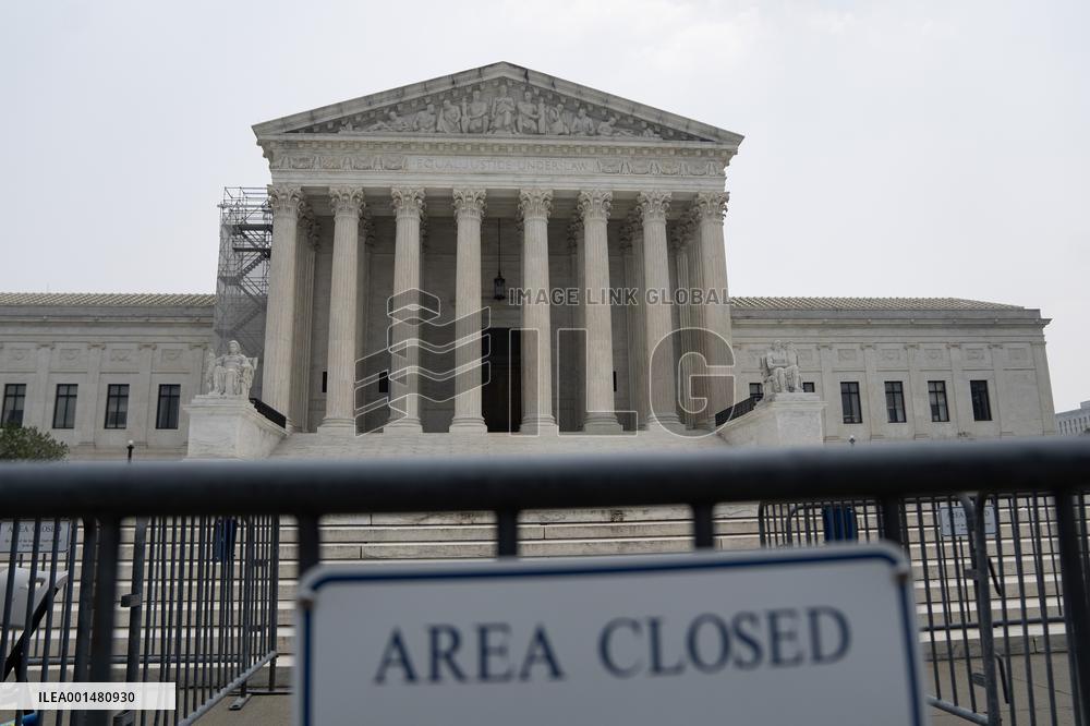 U.S.-WASHINGTON, D.C.-SUPREME COURT-COLLEGE ADMISSIONS POLICIES-RULING