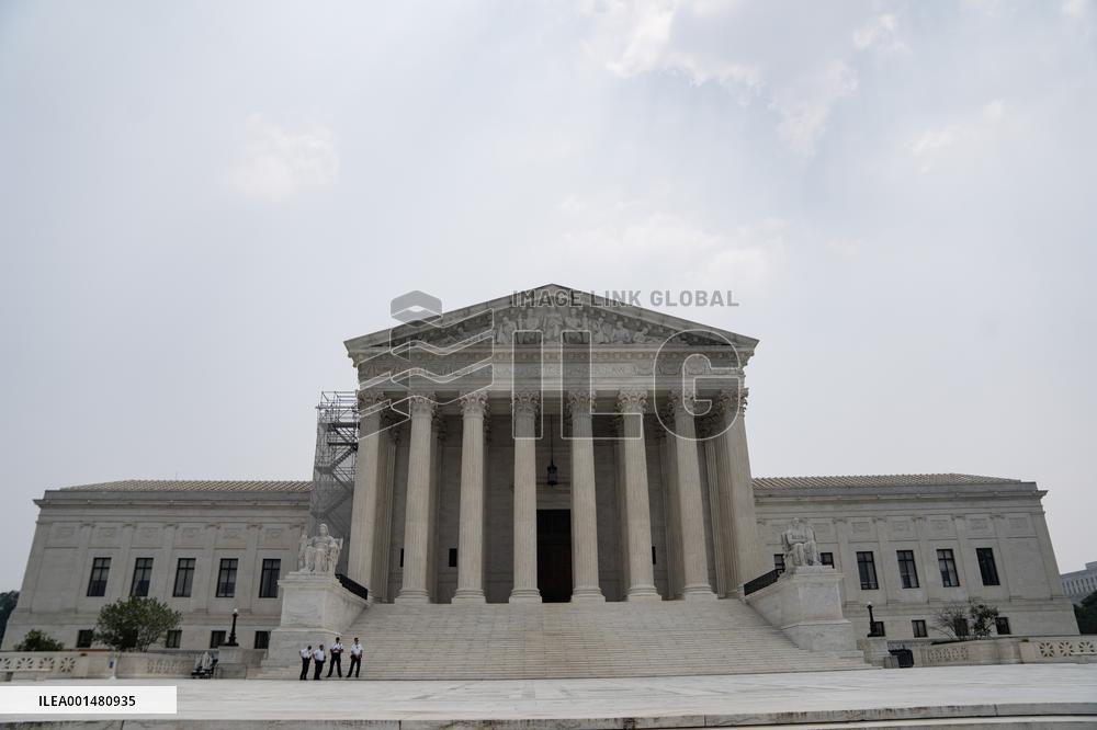 U.S.-WASHINGTON, D.C.-SUPREME COURT-COLLEGE ADMISSIONS POLICIES-RULING