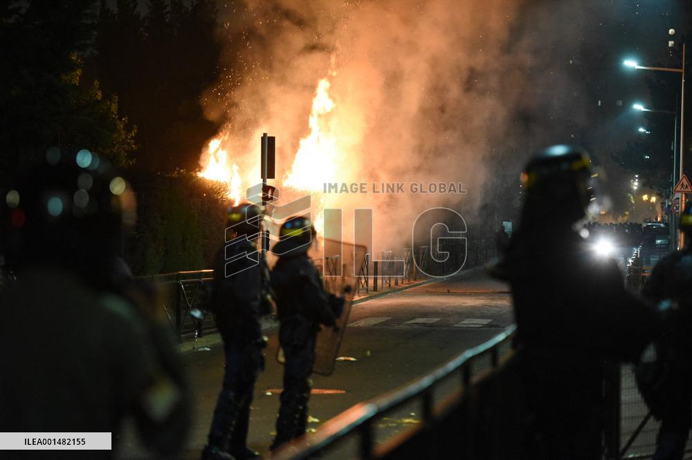 BRI Oppose Rioters - Nanterre