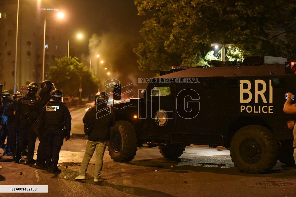 BRI Oppose Rioters - Nanterre