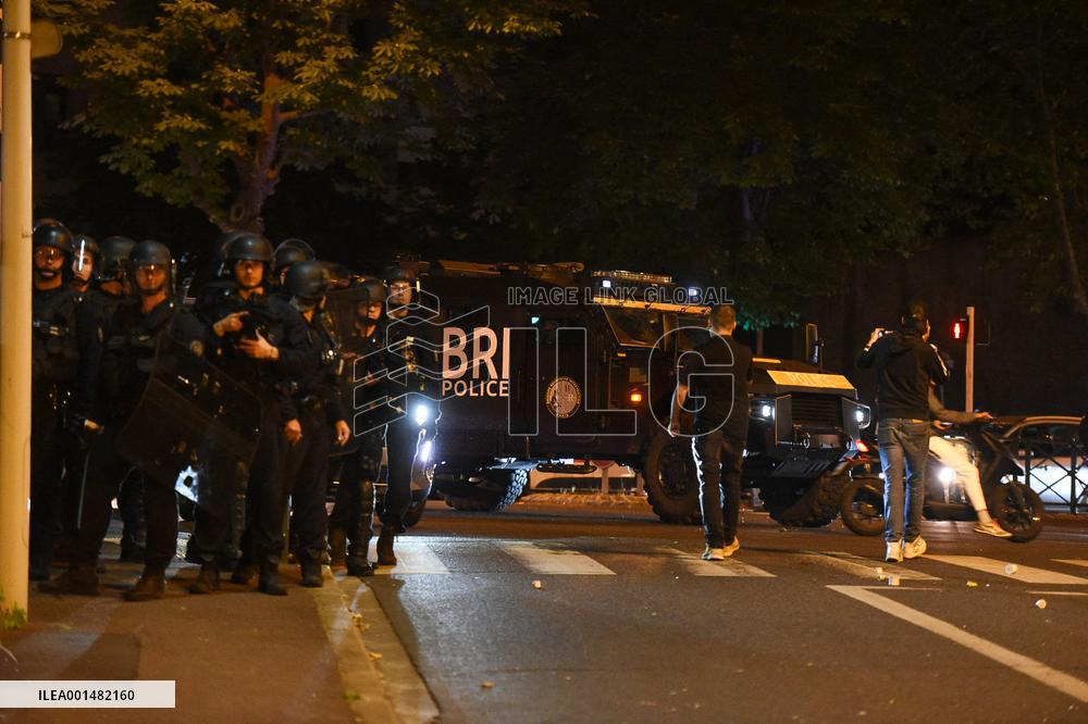 BRI Oppose Rioters - Nanterre