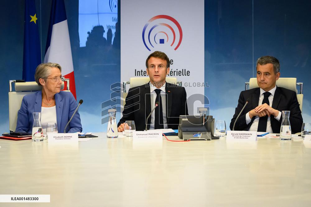 Intermninisterial crisis unit meeting at Interior Ministry - Paris