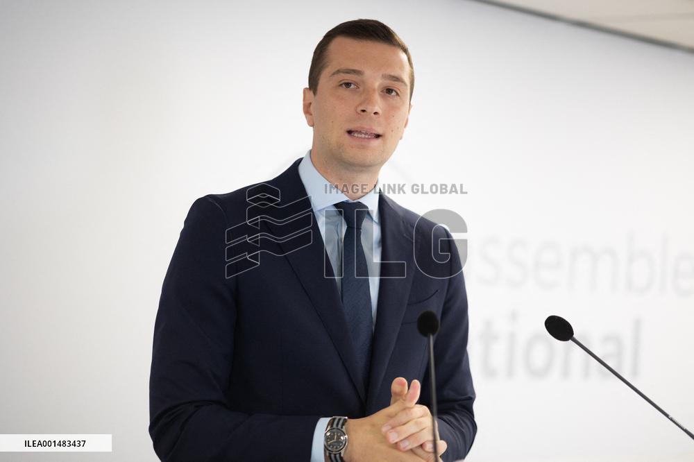Jordan Bardella gives a press conference - Paris