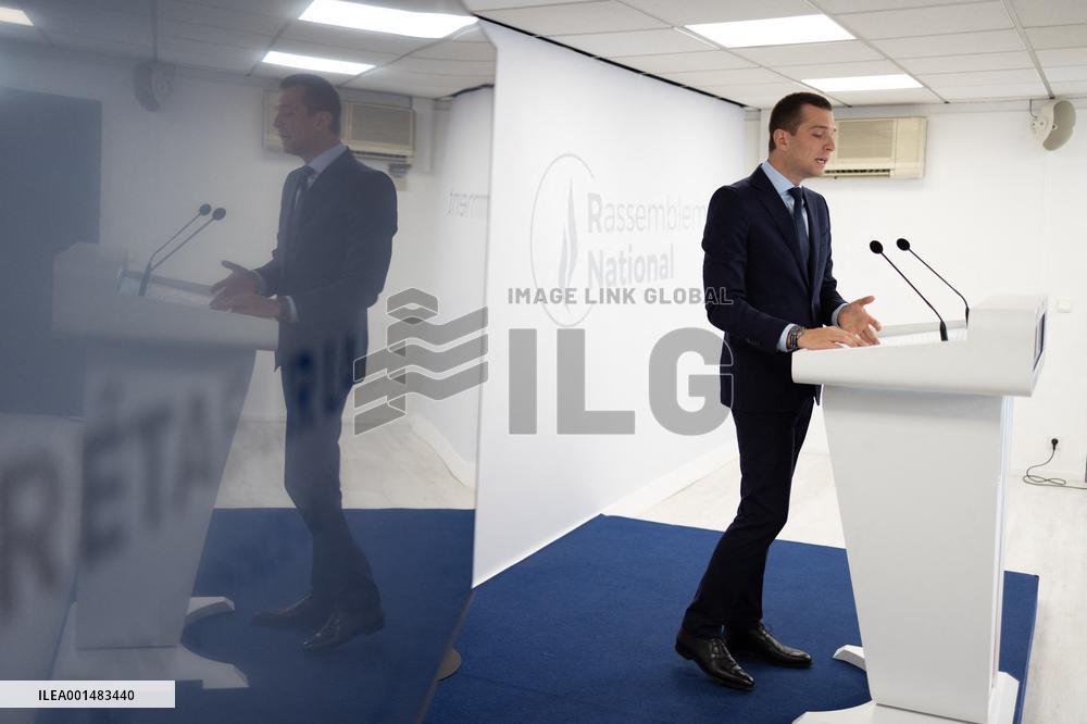 Jordan Bardella gives a press conference - Paris