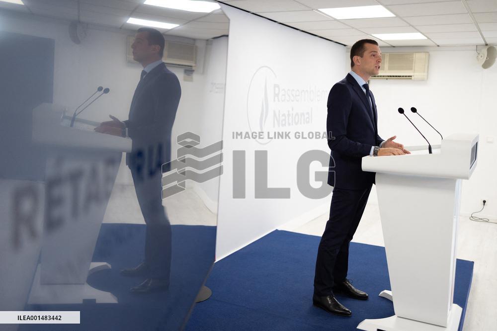 Jordan Bardella gives a press conference - Paris