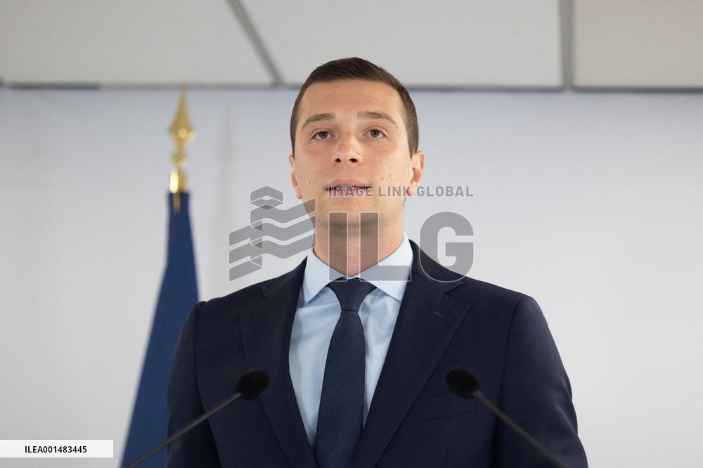 Jordan Bardella gives a press conference - Paris