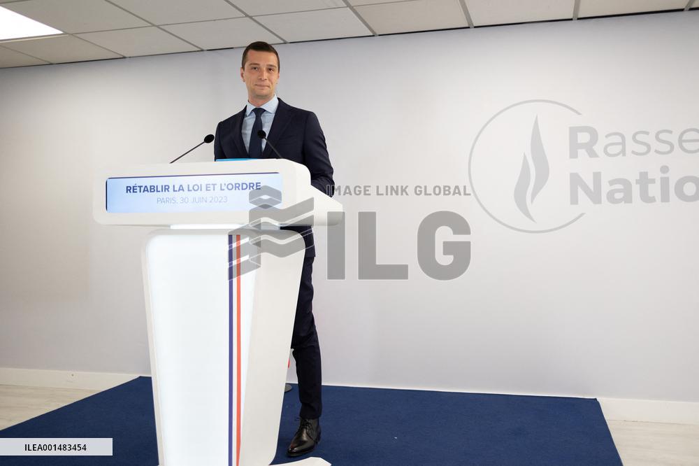 Jordan Bardella gives a press conference - Paris