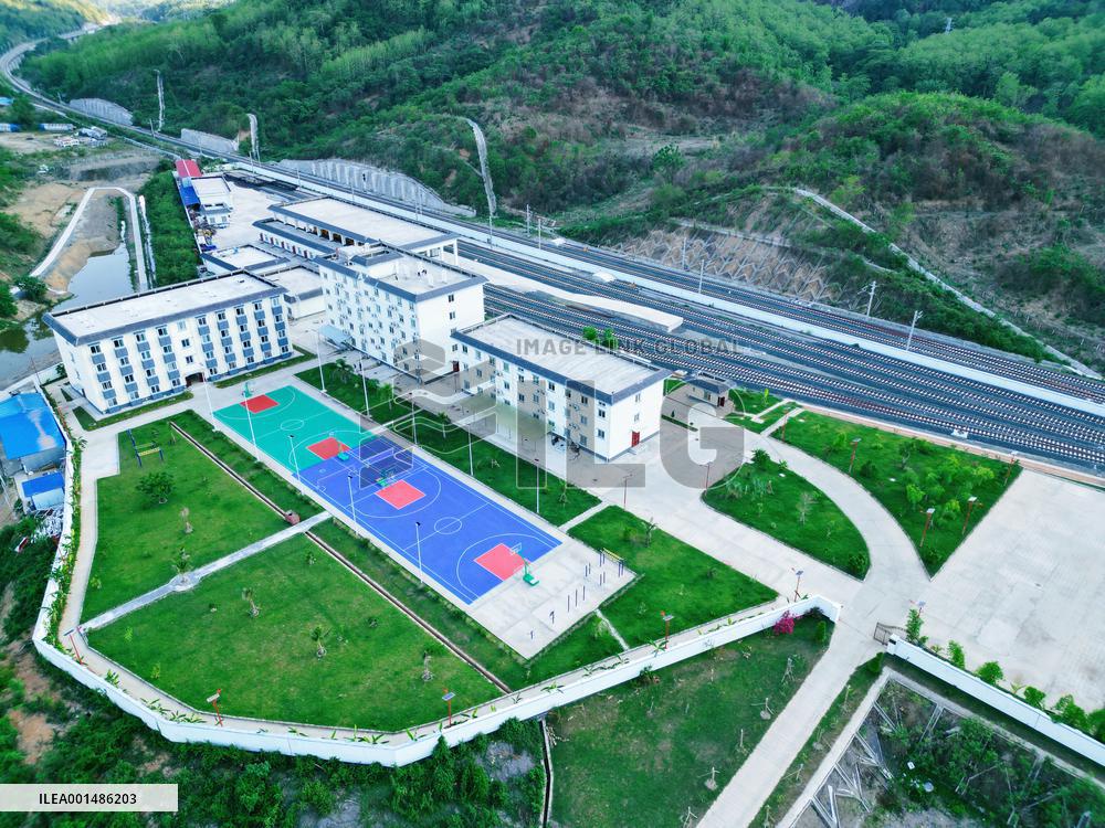 LAOS-LUANG PRABANG-CHINA-LAOS RAILWAY-LAO ENGINEER