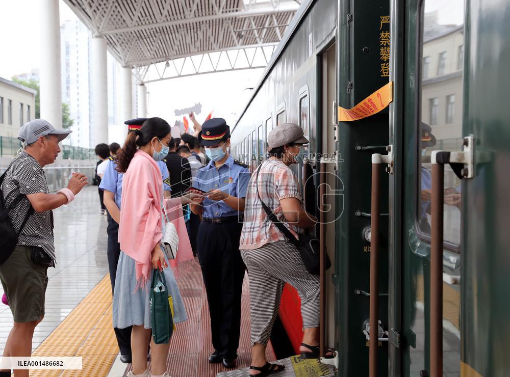 CHINA-SHANGHAI-RED CULTURE-THEMED TOURISM TRAIN (CN)