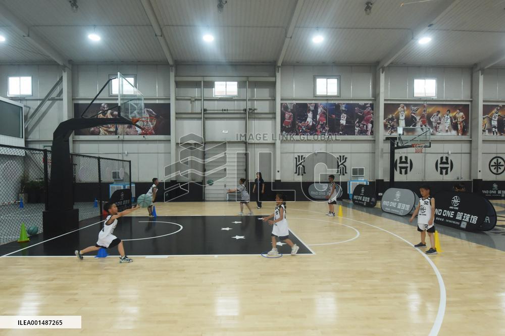 Renovation of Grain Reserve into An Art Park In Hanzhou