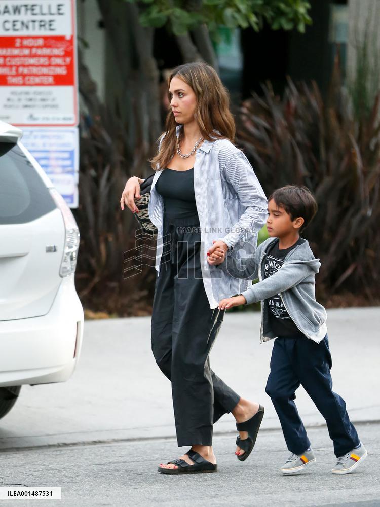 Jessica Alba And Family Out In LA