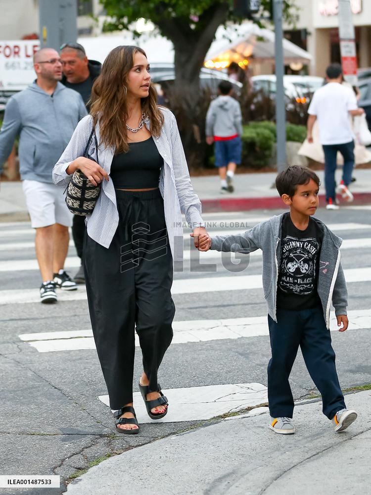 Jessica Alba And Family Out In LA