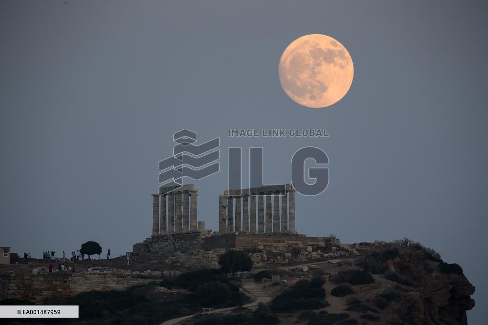 GREECE-CAPE SOUNION-TEMPLE OF POSEIDON-FULL MOON
