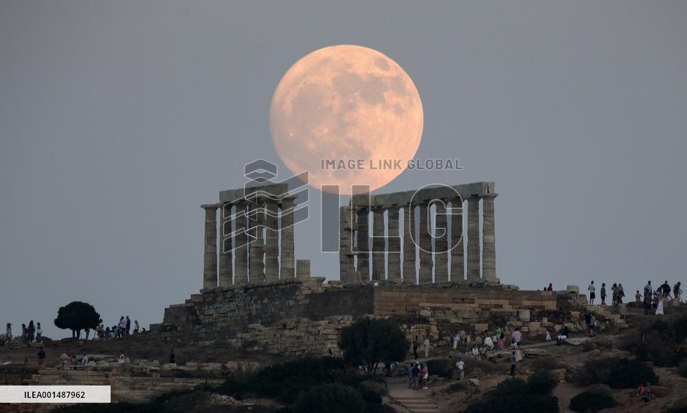 GREECE-CAPE SOUNION-TEMPLE OF POSEIDON-FULL MOON