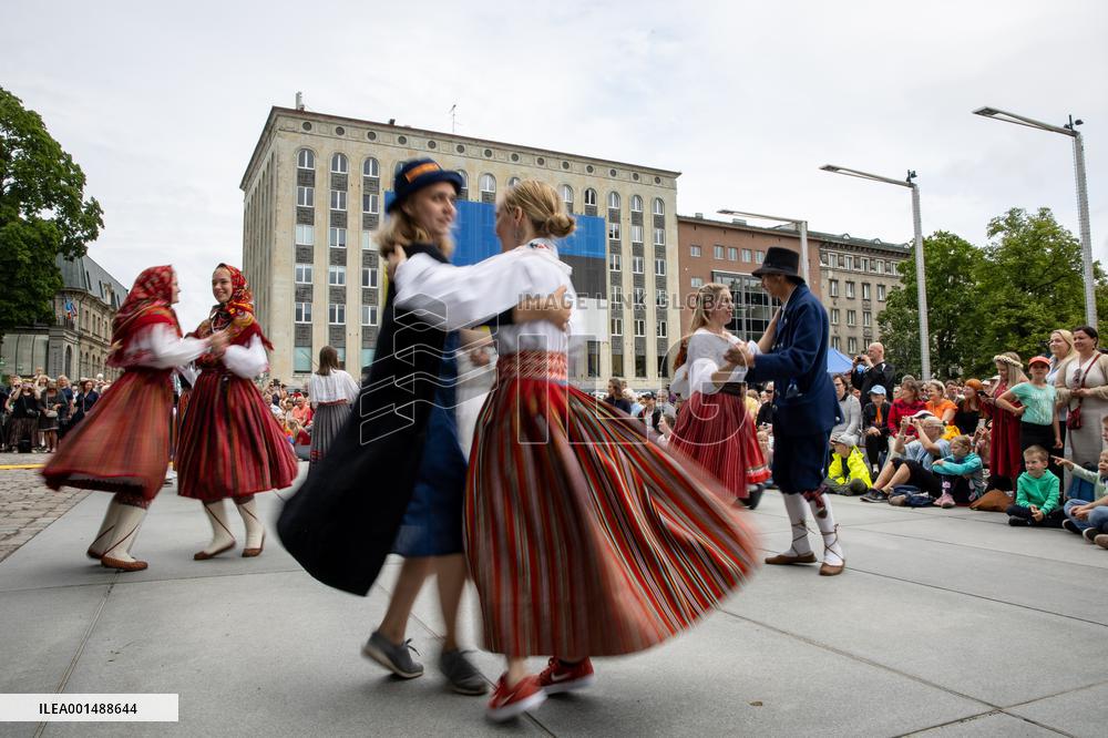 Folk Music Festival on Freedom Square
