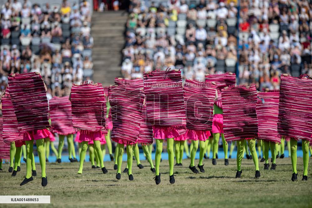 Youth Dance Festival 'Bridges'