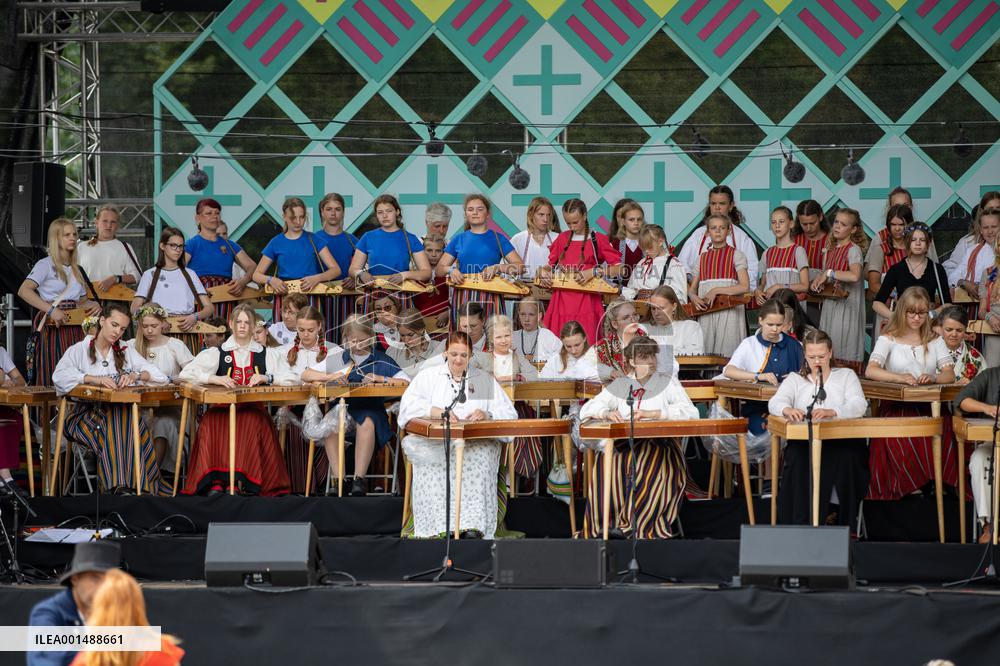 Folk Music Festival on Freedom Square