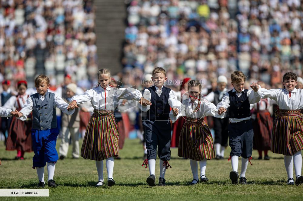 Youth Dance Festival 'Bridges'