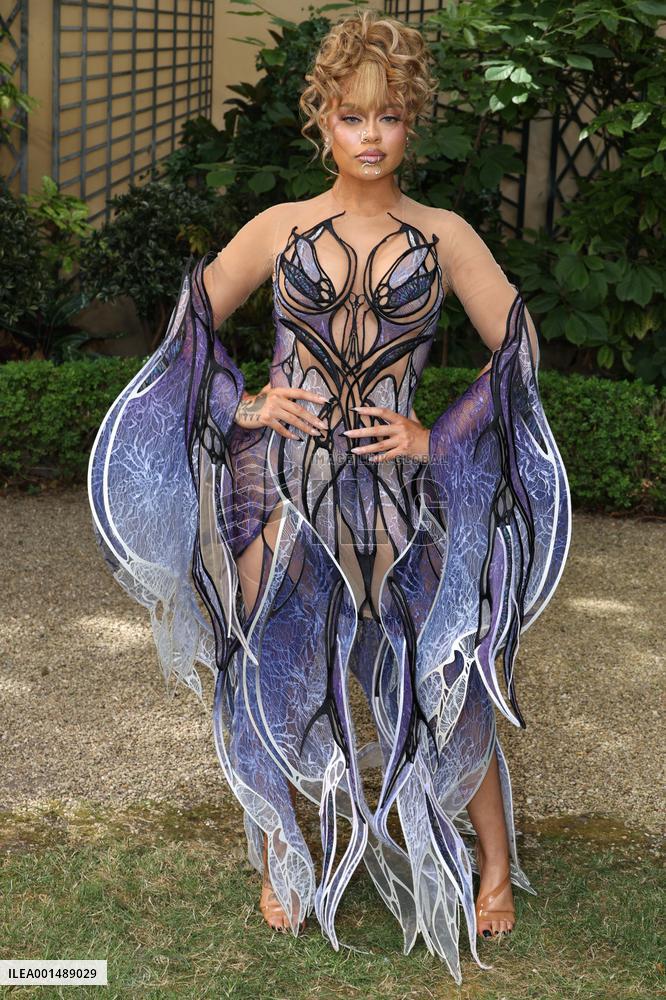 PFW - Iris Van Herpen Front Row