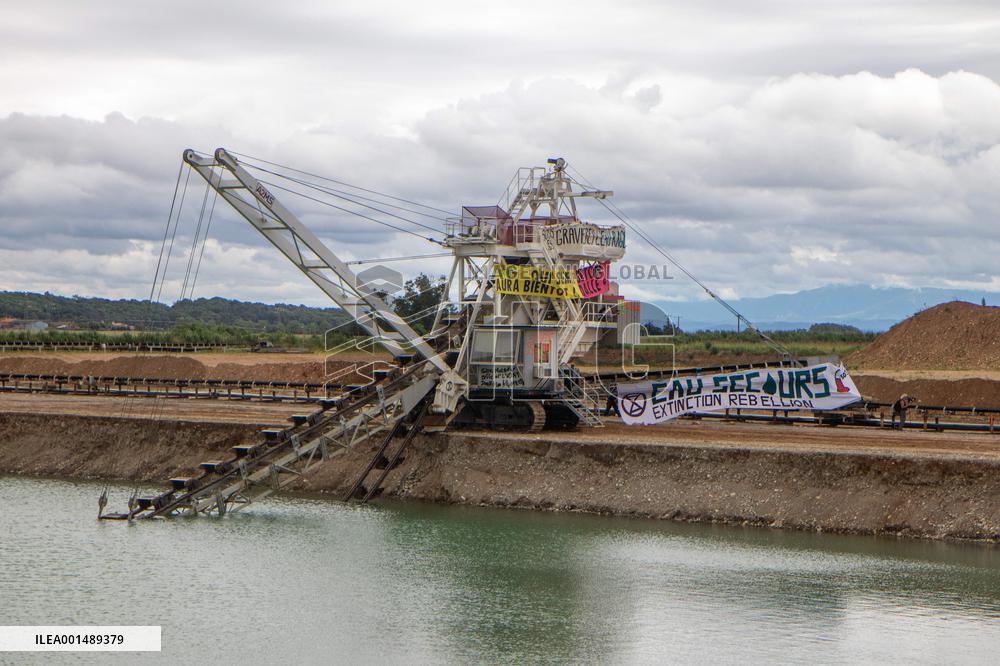 Extinction Rebellion Foix Protest Against The Gravel Pits - Ariege