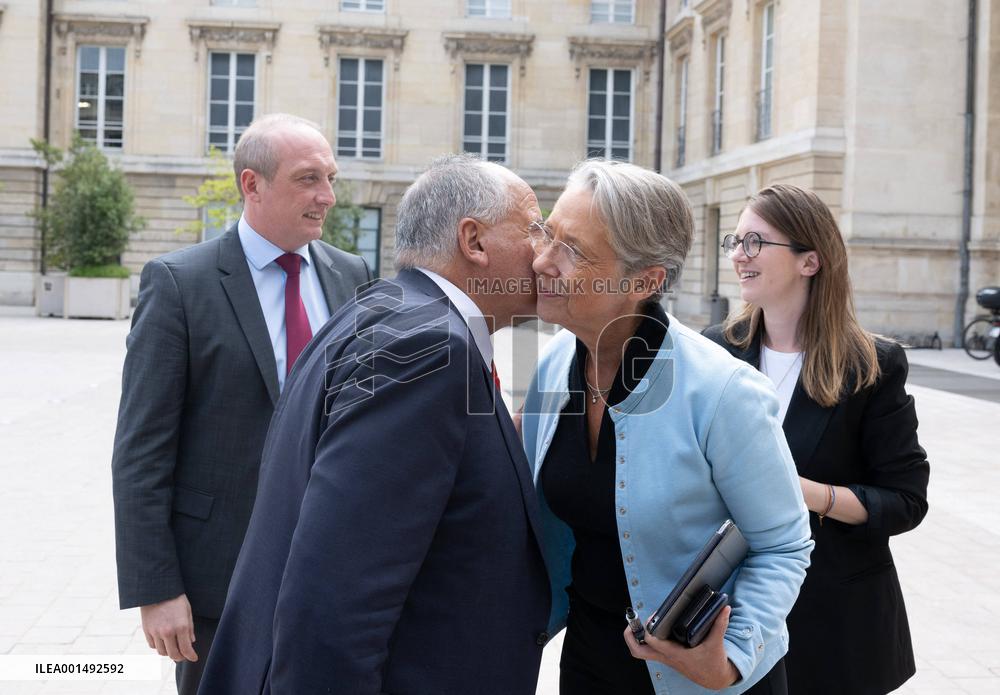 Elisabeth Borne Attends Intergroup Meeting At The National Assembly - Paris
