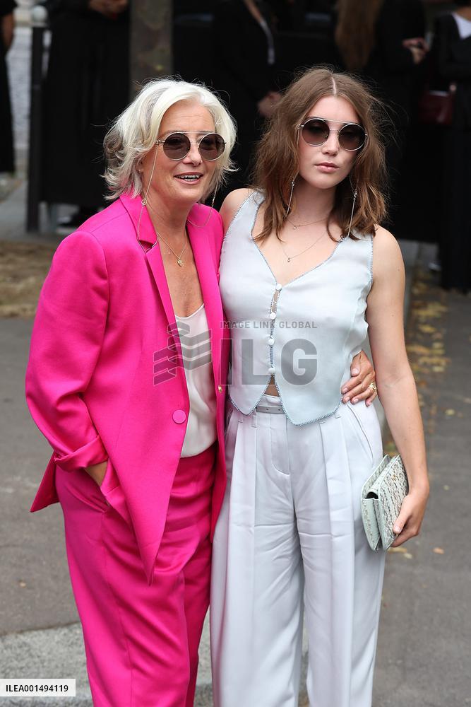 PFW - Giorgio Armani Prive Haute Couture Spring Summer 2023 - Arrivals NB