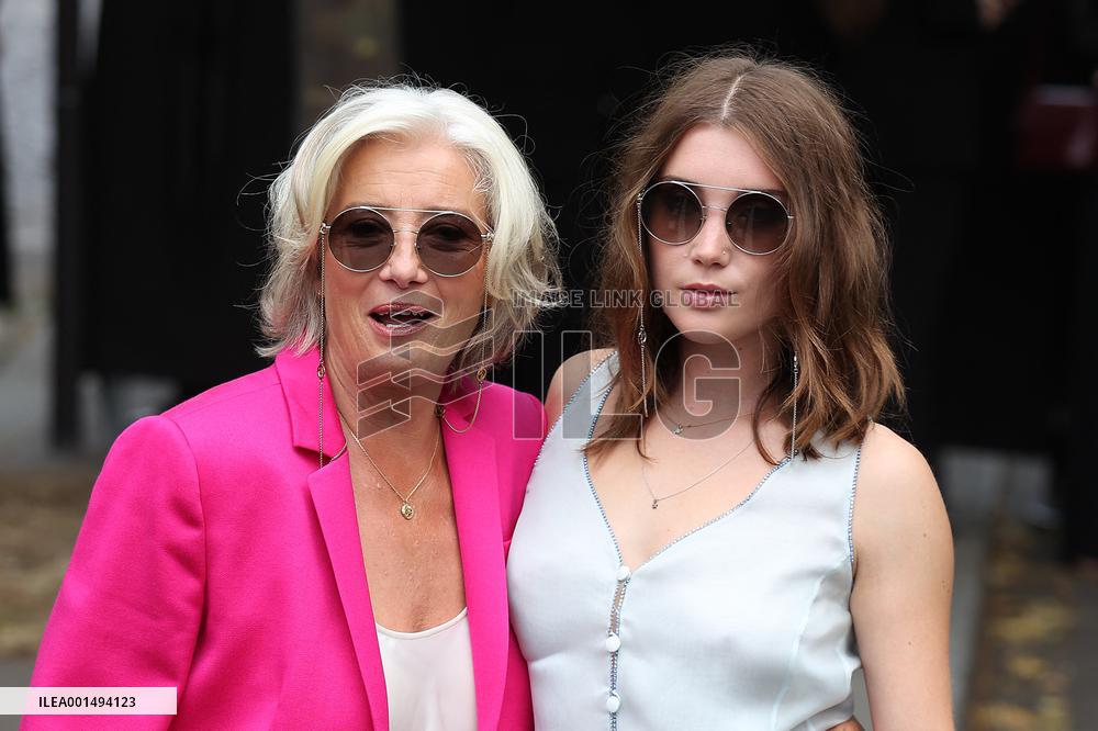 PFW - Giorgio Armani Prive Haute Couture Spring Summer 2023 - Arrivals NB