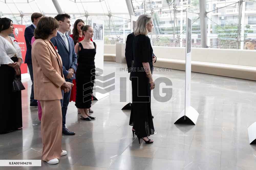 NO TABLOIDS: Rainier III par lui meme - Monaco