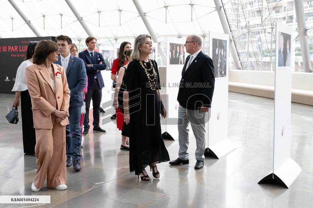 NO TABLOIDS: Rainier III par lui meme - Monaco