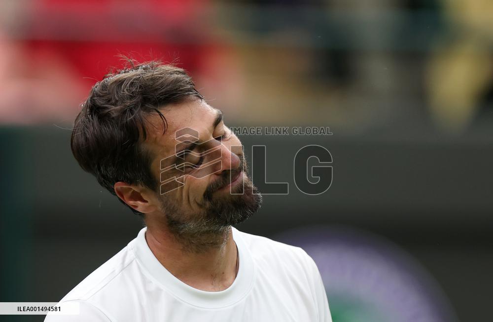 (SP)BRITAIN-LONDON-TENNIS-WIMBLEDON-DAY 2