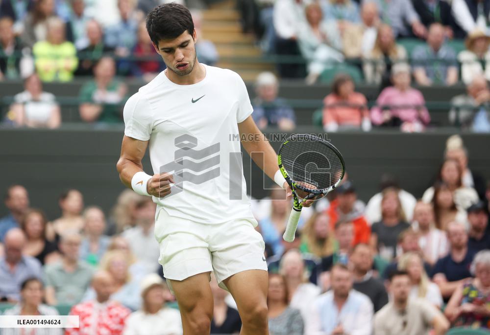 (SP)BRITAIN-LONDON-TENNIS-WIMBLEDON-DAY 2