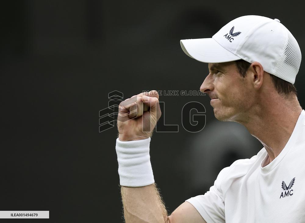 (SP)BRITAIN-LONDON-TENNIS-WIMBLEDON-DAY 2