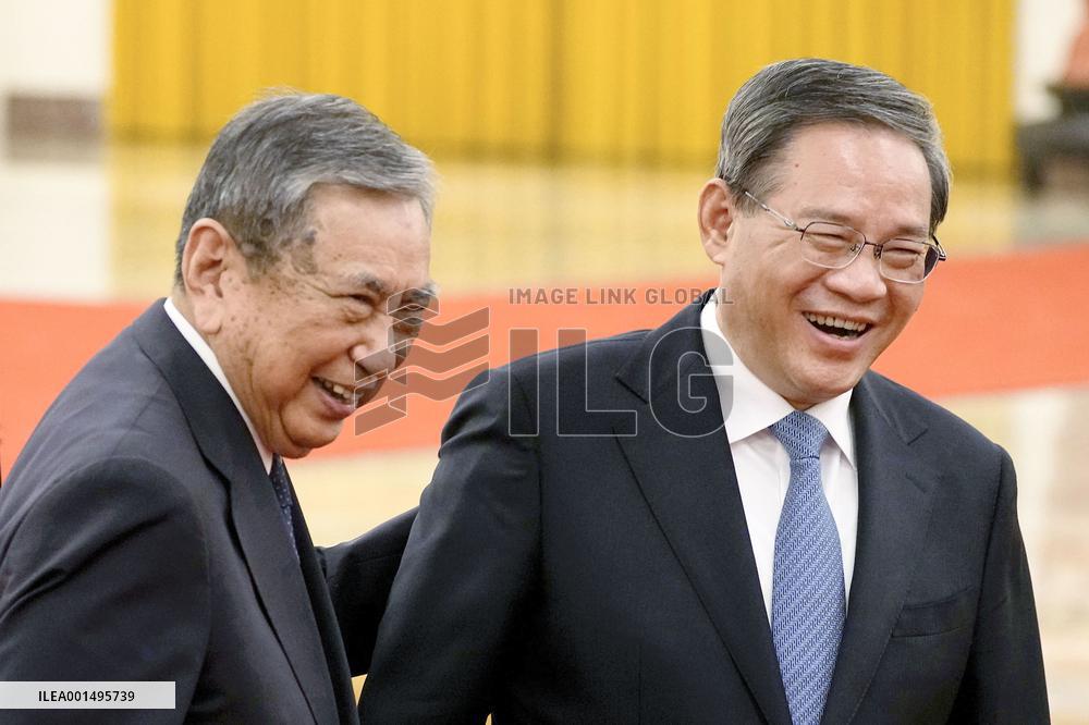 Japan delegation meets China Premier Li