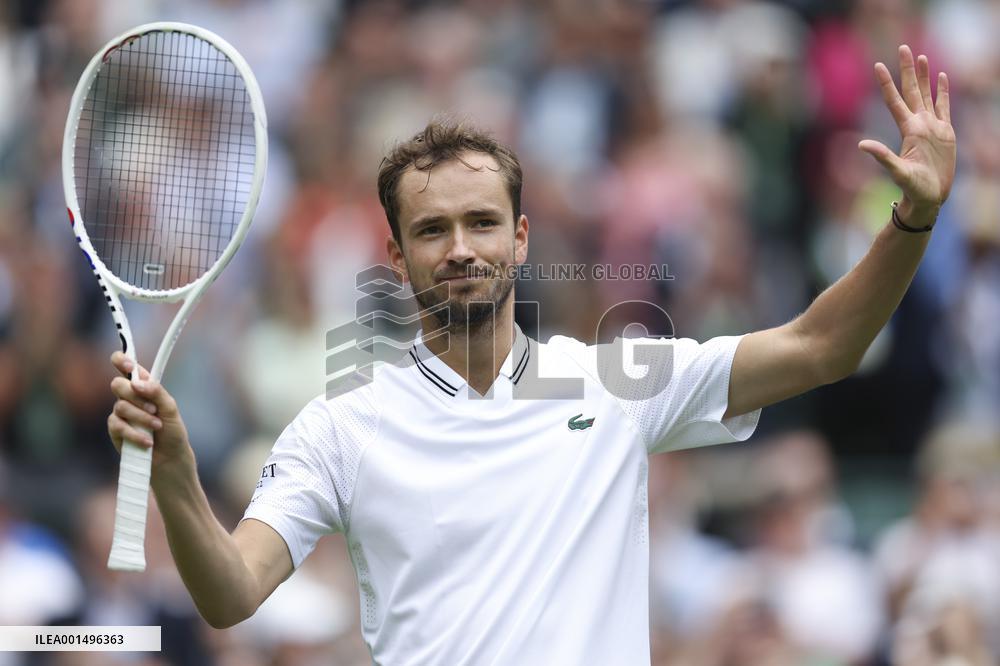 (SP)BRITAIN-LONDON-TENNIS-WIMBLEDON-DAY 3