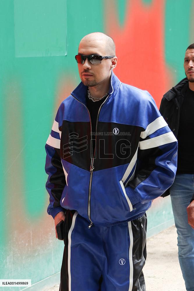 PFW - Elie Saab Haute Couture Spring Summer 2023 - Arrivals NB