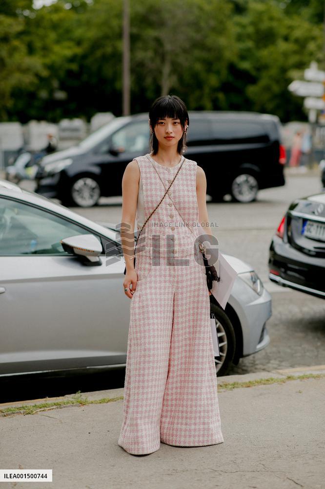 PFW - Chanel Arrivals
