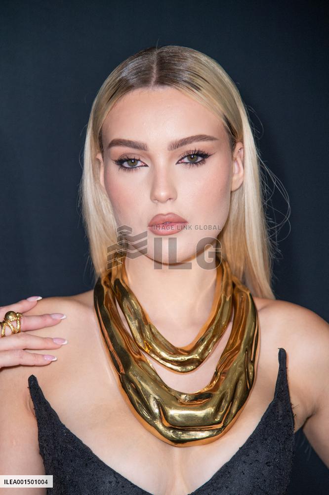 PFW - Ashi Studio Front Row