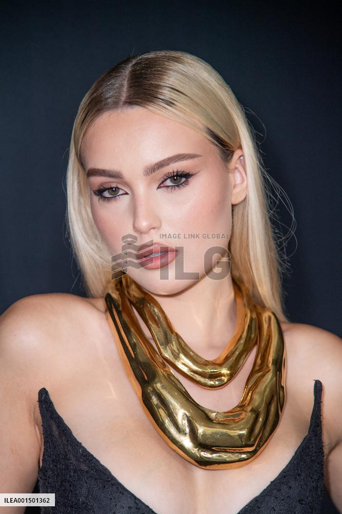 PFW - Ashi Studio Front Row