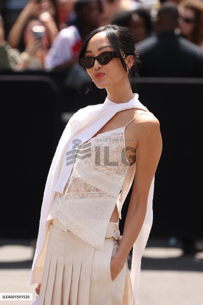PFW - Fendi Haute Couture Spring Summer 2023 - Arrivals NB