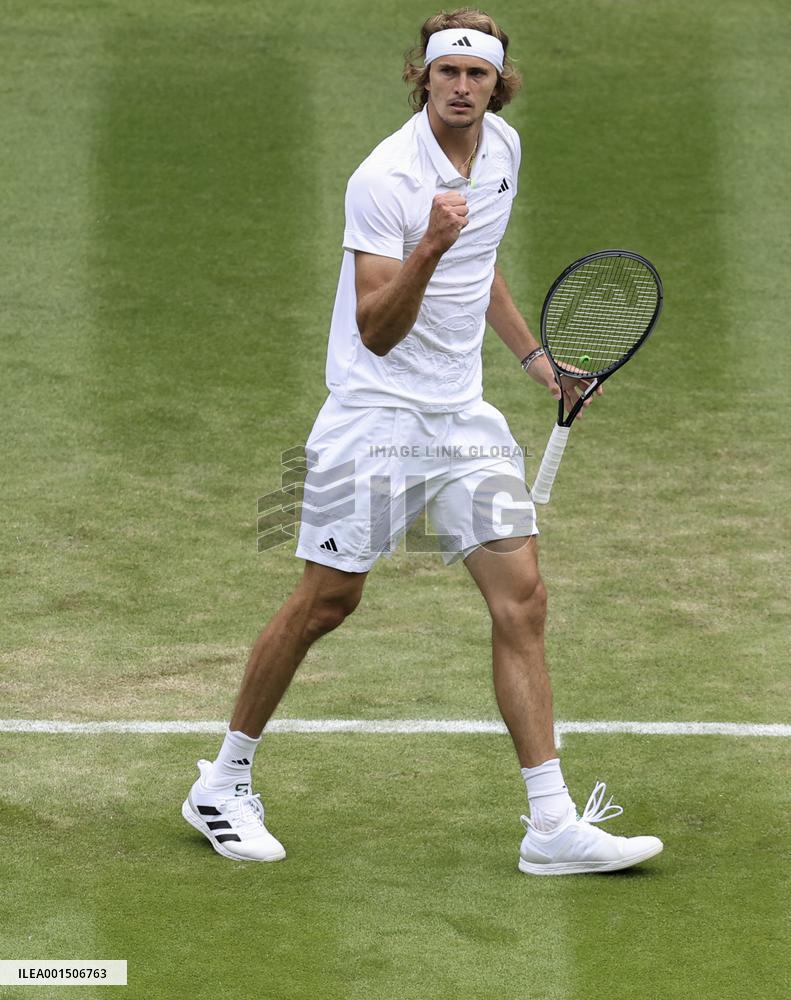 (SP)BRITAIN-LONDON-TENNIS-WIMBLEDON-DAY 4