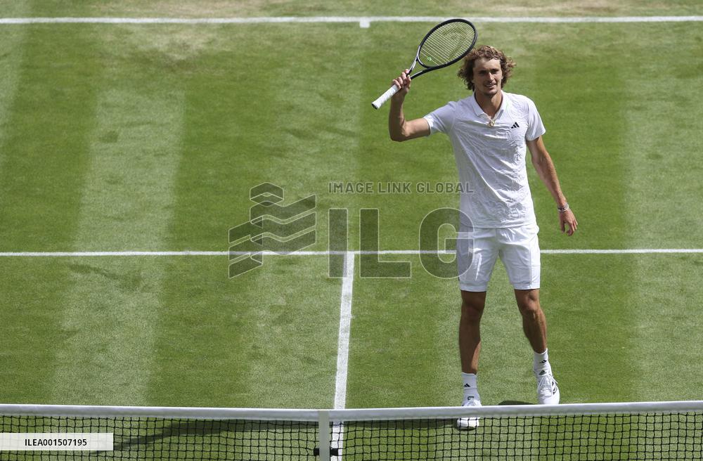 (SP)BRITAIN-LONDON-TENNIS-WIMBLEDON-DAY 4