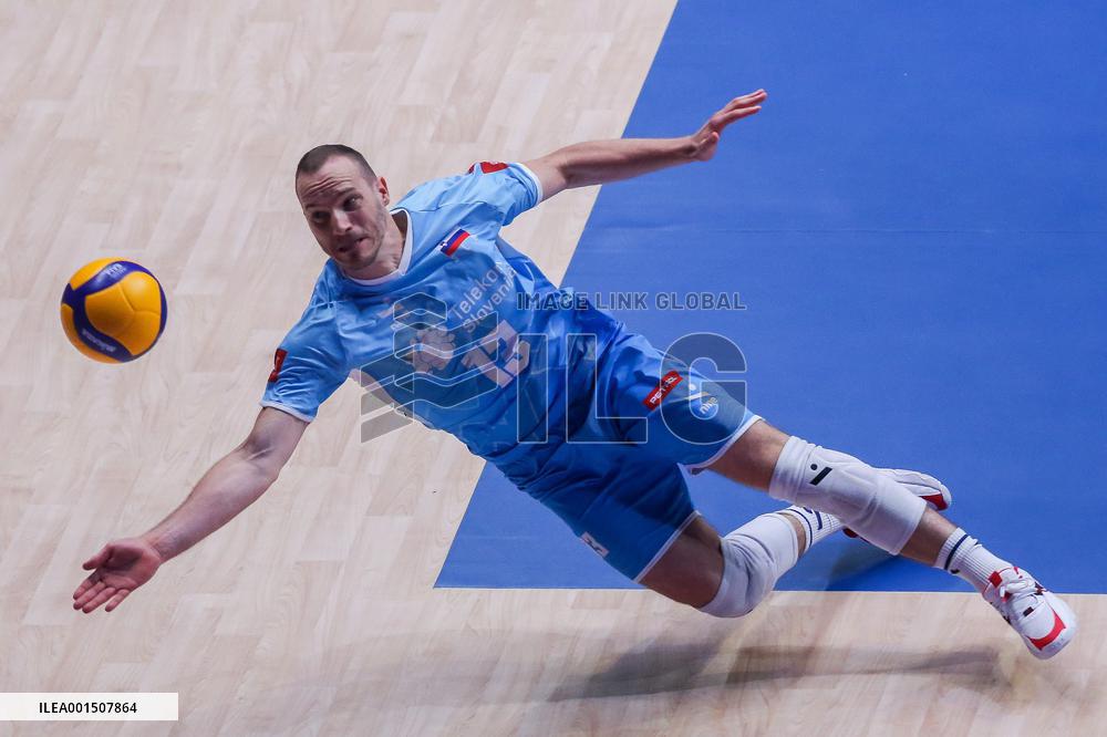 (SP)THE PHILIPPINES-PASAY CITY-VOLLEYBALL-NATIONS LEAGUE-MEN-SLO VS ITA