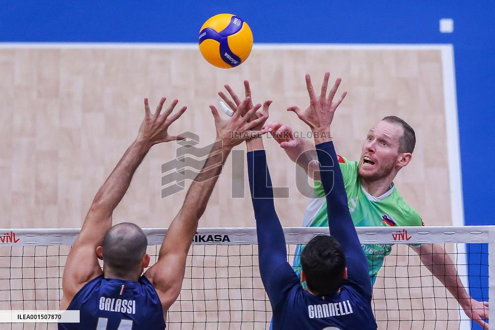 (SP)THE PHILIPPINES-PASAY CITY-VOLLEYBALL-NATIONS LEAGUE-MEN-SLO VS ITA