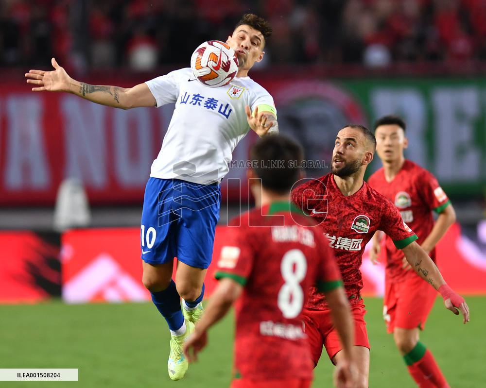 (SP)CHINA-ZHENGZHOU-FOOTBALL-CSL-HENAN FC VS SHANDONG (CN)