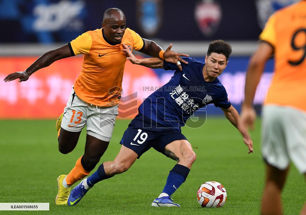 (SP)CHINA-QINGDAO-FOOTBALL-CSL-QINGDAO VS CANGZHOU (CN)