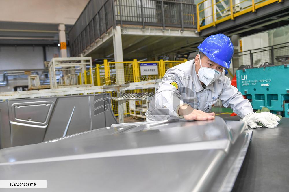 CHINA-JILIN-CHANGCHUN-FAW-AUTOMOBILE-STAFF (CN)
