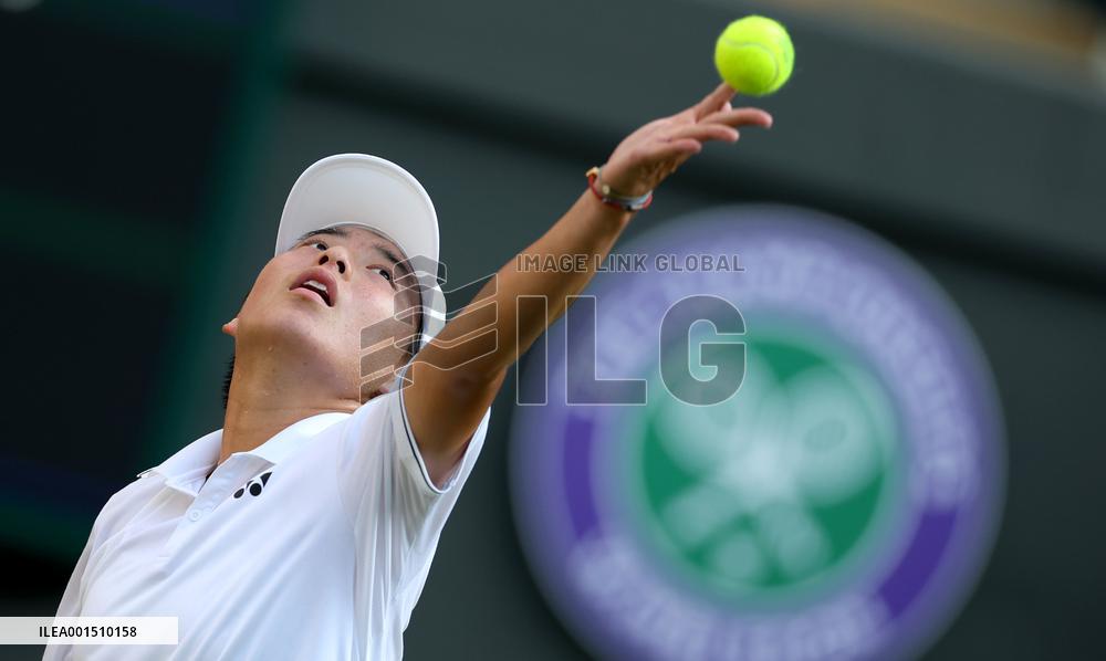 (SP)BRITAIN-LONDON-TENNIS-WIMBLEDON-DAY 5