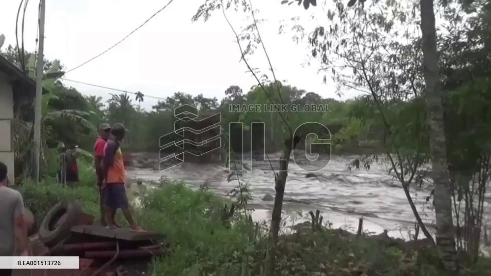 3 dead, hundreds displaced after landslide hits East Java, Indonesia